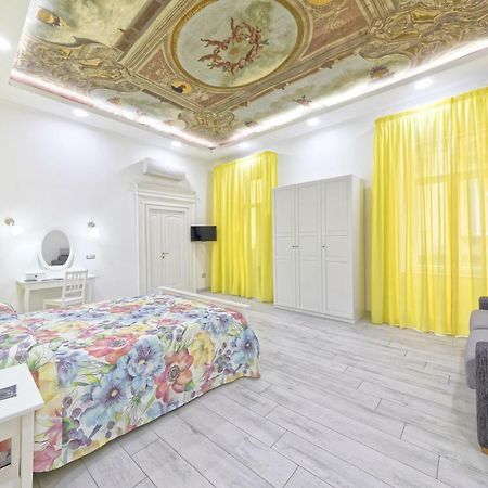 B&B Rest A Napoli Екстериор снимка