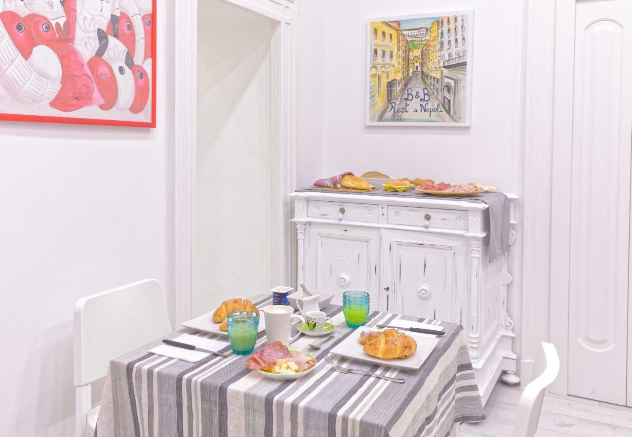 B&B Rest A Napoli Екстериор снимка