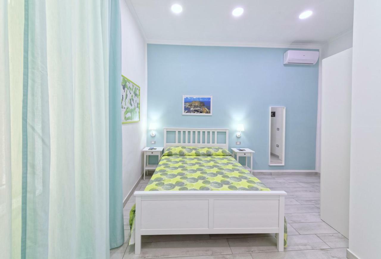B&B Rest A Napoli Екстериор снимка