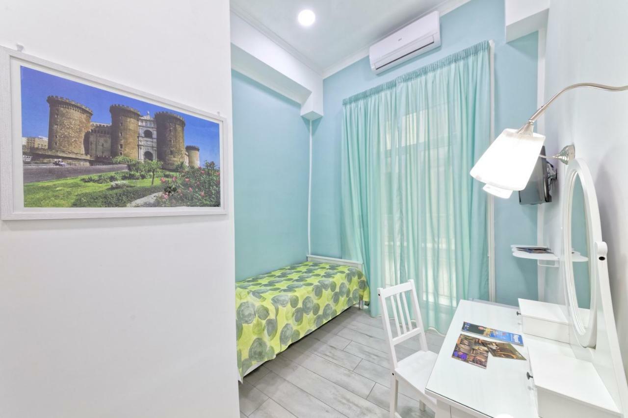 B&B Rest A Napoli Екстериор снимка