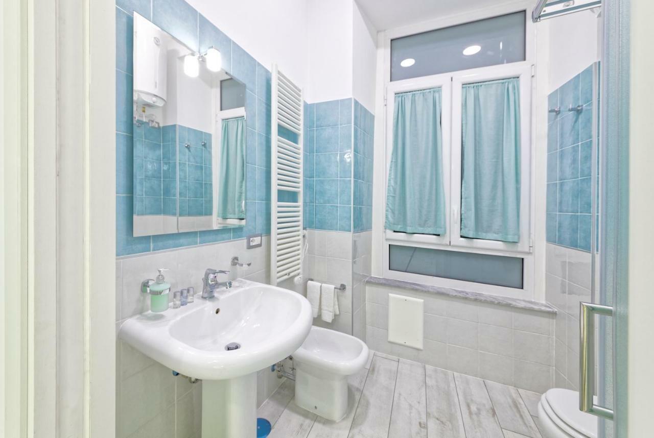 B&B Rest A Napoli Екстериор снимка